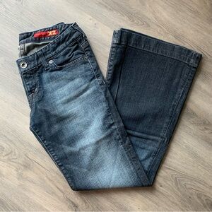 Express Mid Rise Dark Wash Stella Flare Jeans Size: 2S